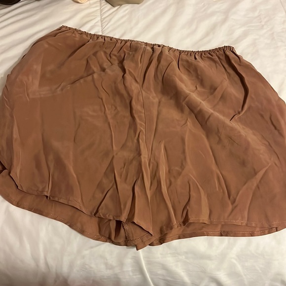 Ozma of California Mae Short Sand Cupro M NWOT - Picture 3 of 4